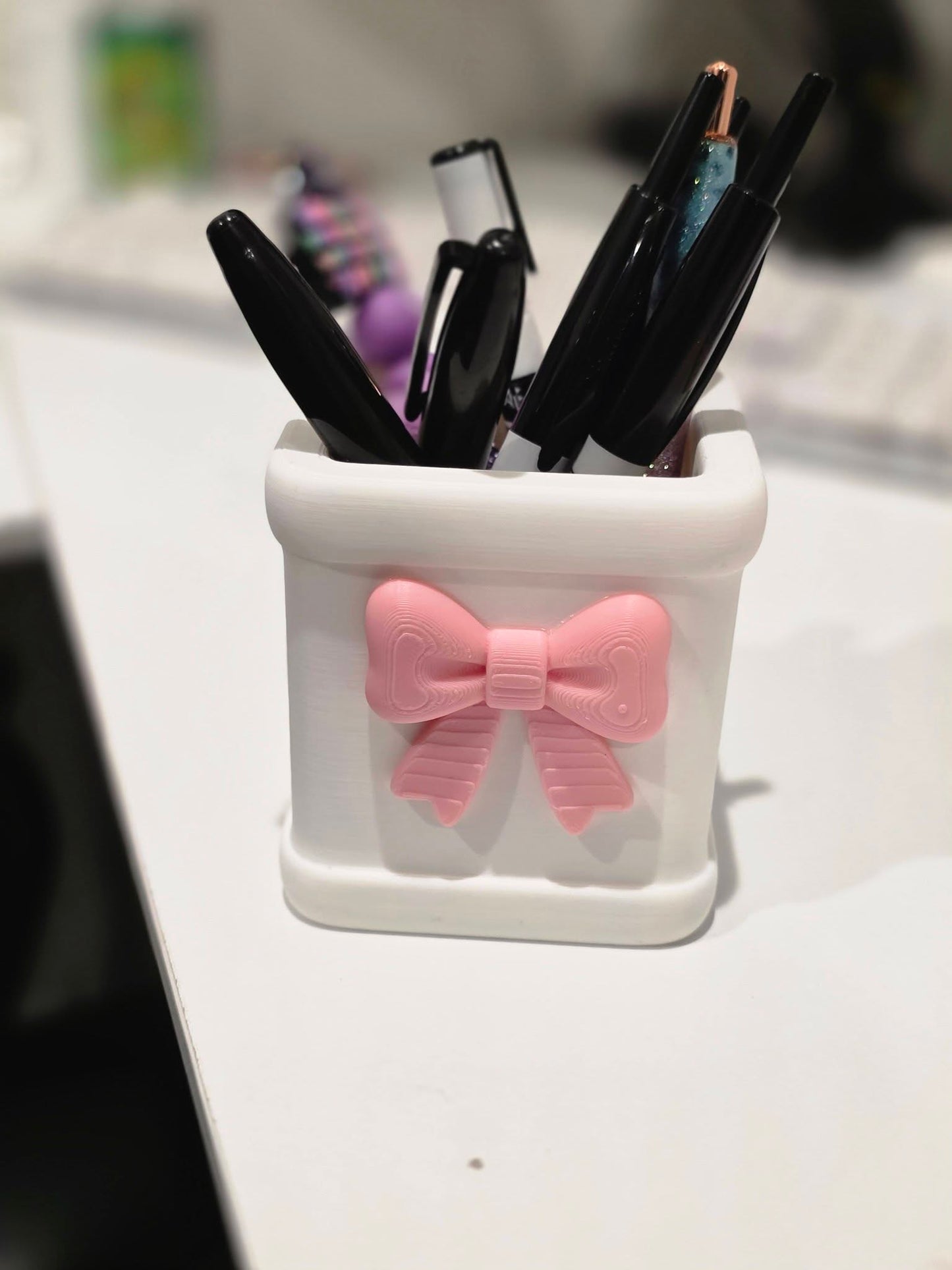 pen and post it- note holder